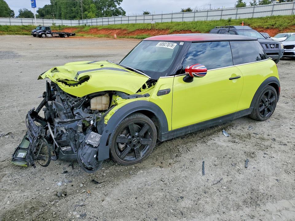 MINI COOPER 2023 z numerem VIN WMW53DH07P2T74044 - Zdjęcie z aukcji