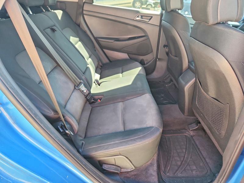 Photo 11 from auction – 2016 HYUNDAI TUCSON with VIN KM8J33A44GU196702