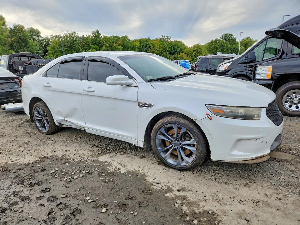 Photo 4 from auction – 2015 FORD TAURUS with VIN 1FAHP2MKXFG157305