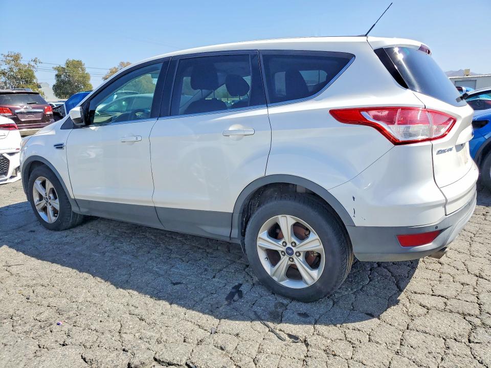 Foto 2 de la subasta – 2014 FORD ESCAPE con VIN 1FMCU0GX4EUD80900