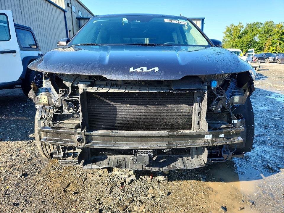 Photo 5 from auction – 2026 KIA CARNIVAL with VIN KNDNB5K30T6582445