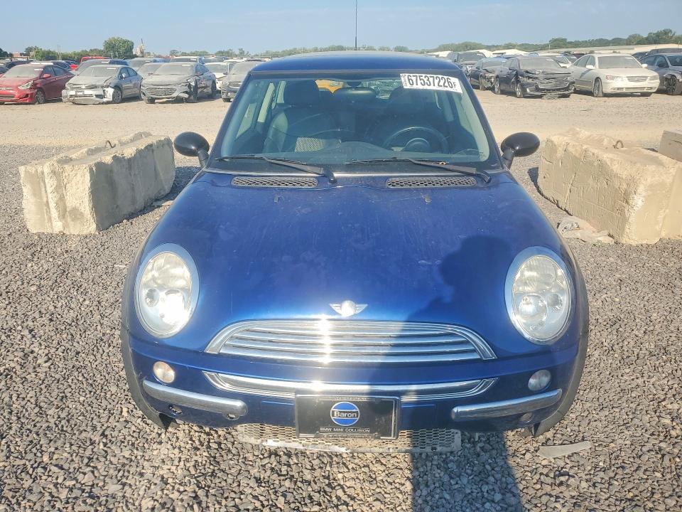 Фото 5 с аукциона – 2003 MINI COOPER с VIN WMWRC33483TE15553