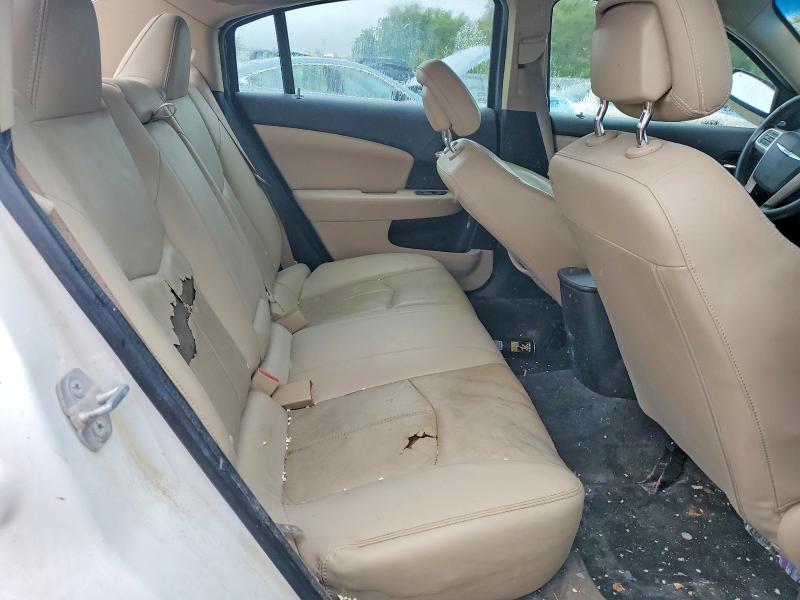 Zdjęcie 10 z aukcji – 2014 CHRYSLER 200 z VIN 1C3CCBCG5EN185931