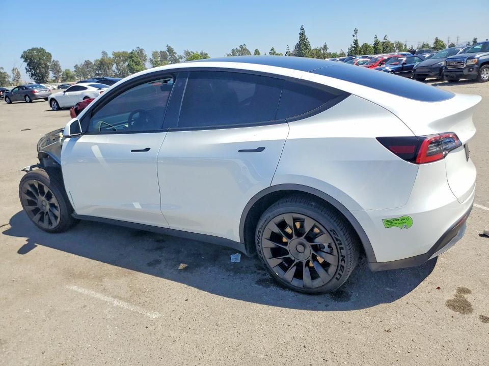Photo 2 from auction – 2023 TESLA MODEL Y with VIN 7SAYGDEE8PF589081