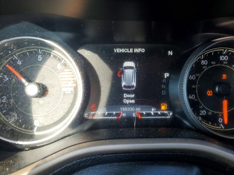Снимка 9 от търг – 2016 JEEP CHEROKEE с VIN 1C4PJLDB9GW212007