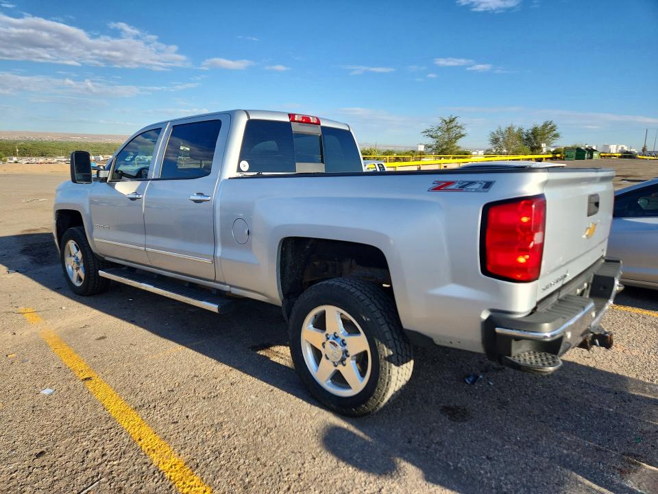 Photo 2 from auction – 2015 CHEVROLET SILVERADO with VIN 1GC1KWE88FF186764