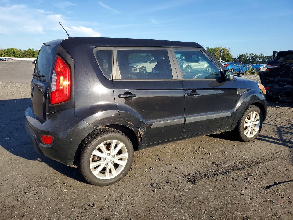 Photo 3 from auction – 2013 KIA SOUL with VIN KNDJT2A65D7588534