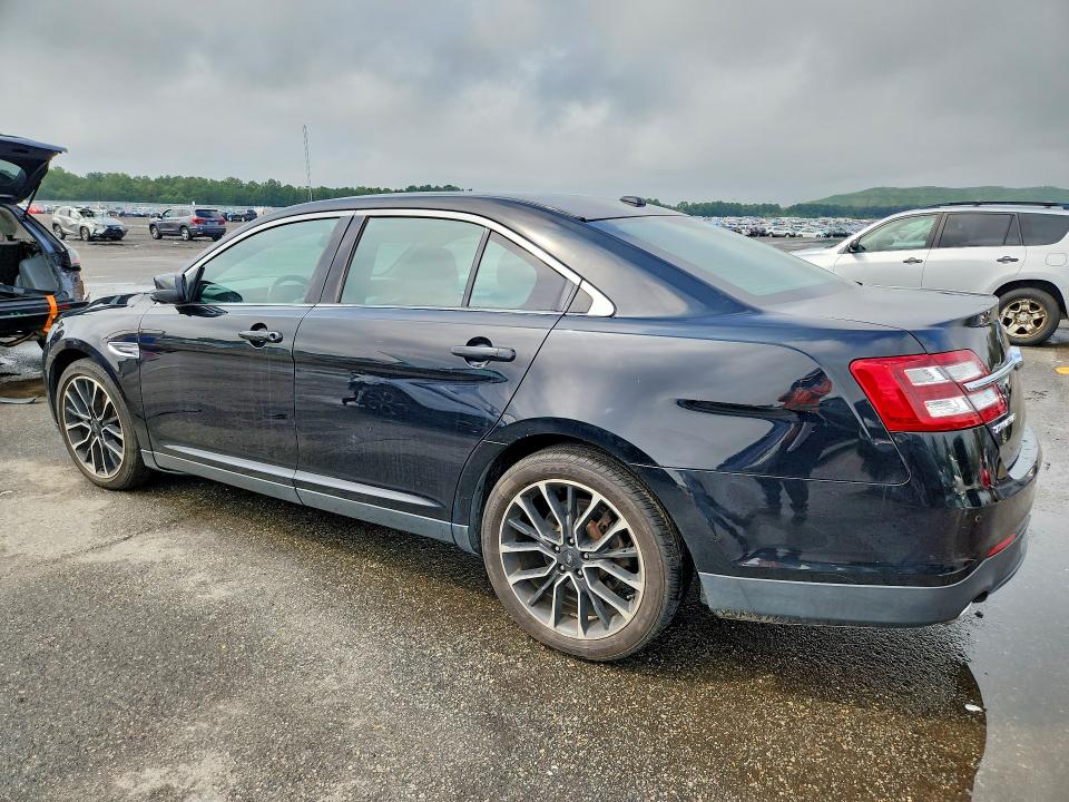 Photo 2 from auction – 2018 FORD TAURUS with VIN 1FAHP2H8XJG118110