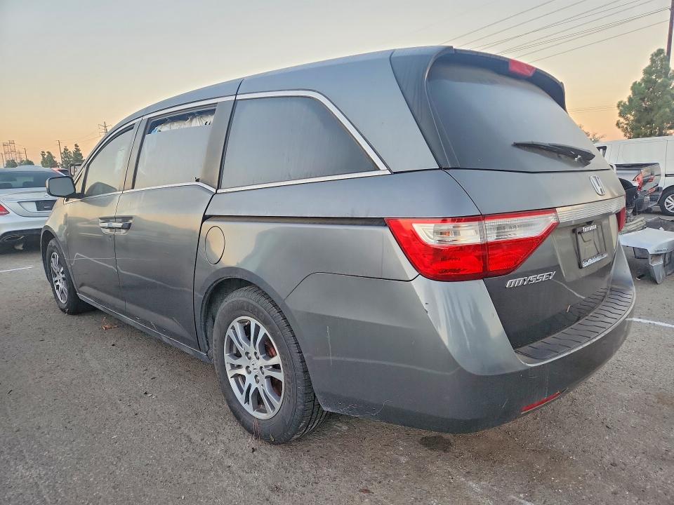 Photo 2 from auction – 2012 HONDA ODYSSEY with VIN 5FNRL5H6XCB061530
