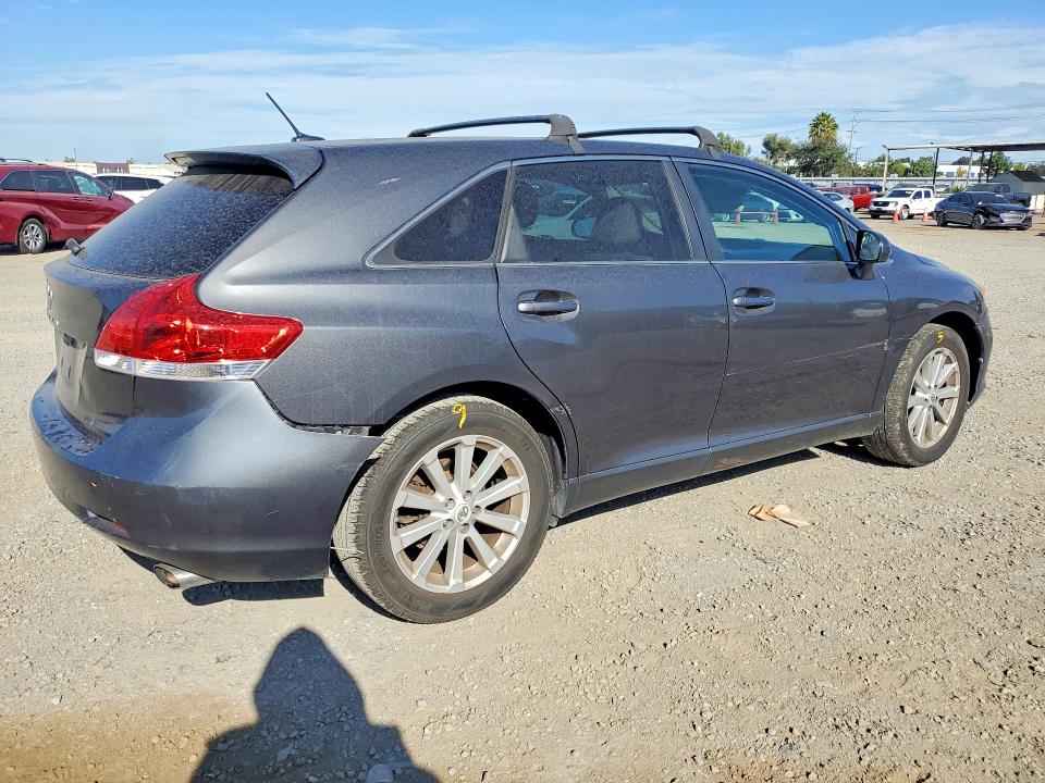 Photo 3 from auction – 2010 TOYOTA VENZA with VIN 4T3ZA3BBXAU029765