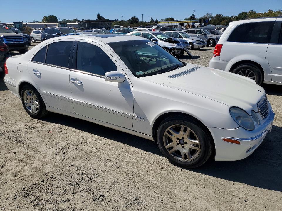Photo 4 from auction – 2003 MERCEDES-BENZ E with VIN WDBUF65J63A218459