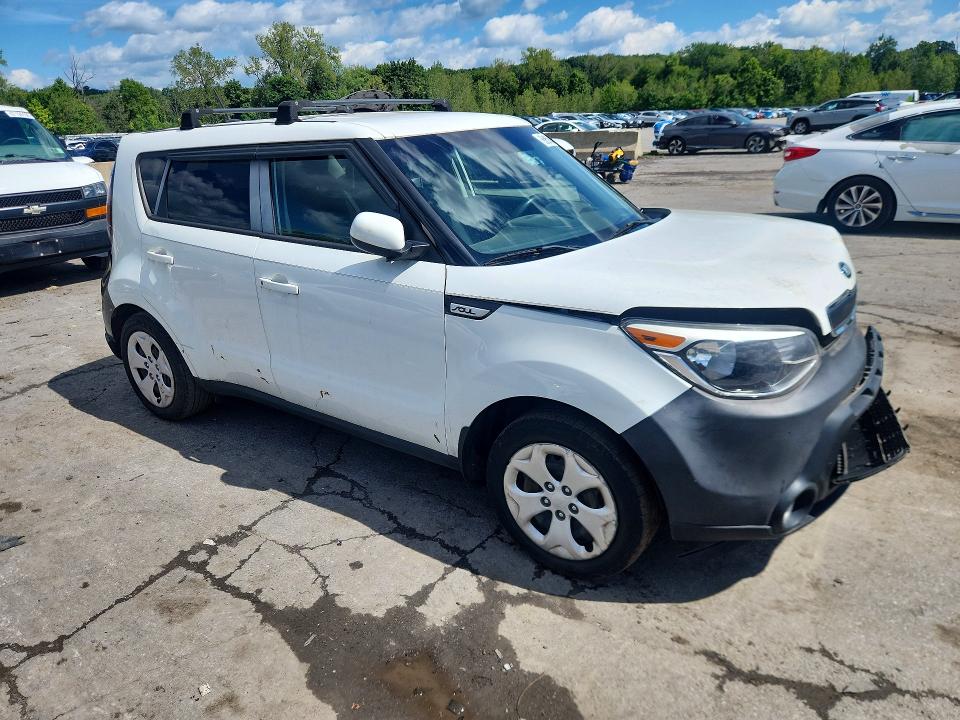 Zdjęcie 4 z aukcji – 2015 KIA SOUL z VIN KNDJN2A26F7133718