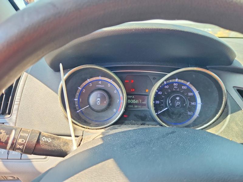 Photo 9 from auction – 2012 HYUNDAI SONATA with VIN 5NPEB4AC6CH396572