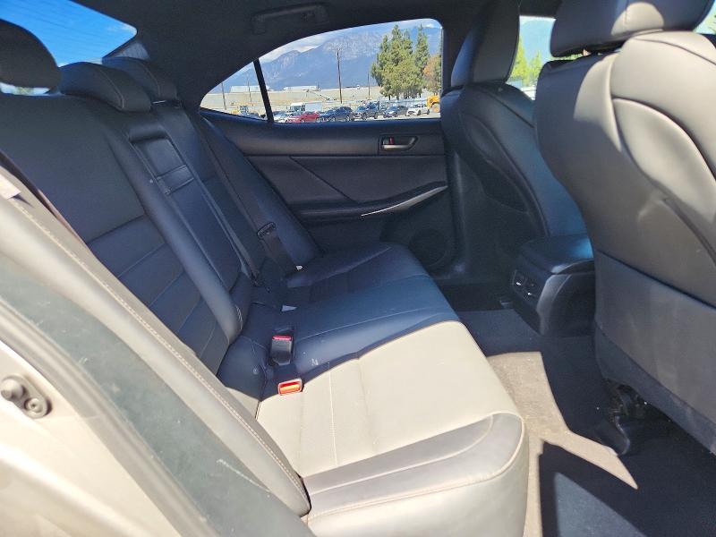 صورة رقم 10 من المزاد - 2019 LEXUS IS مع VIN JTHBA1D29K5099980