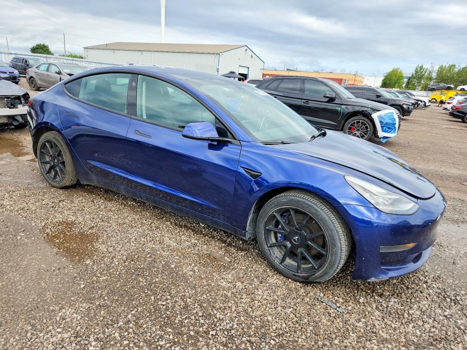 Foto 4 de la subasta – 2022 TESLA MODEL 3 con VIN 5YJ3E1EA7NF356394