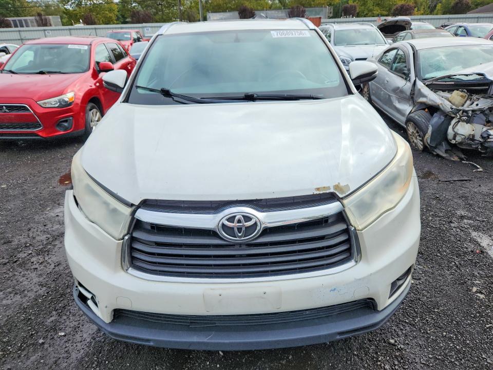 Photo 5 from auction – 2014 TOYOTA HIGHLANDER with VIN 5TDJKRFH2ES023378