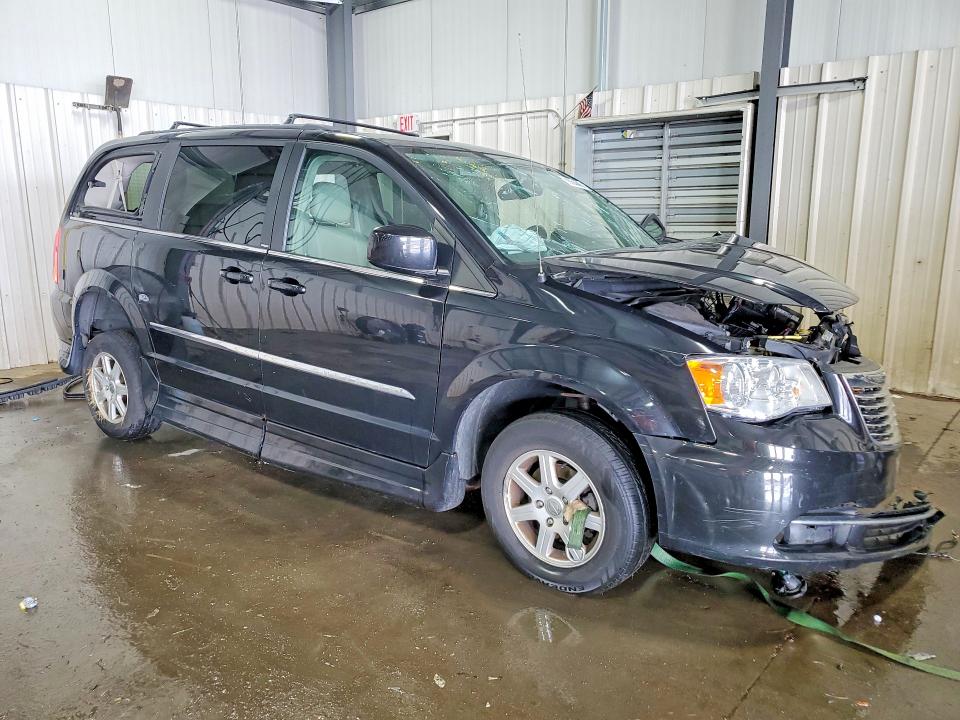 Снимка 4 от търг – 2013 CHRYSLER TOWN & COUNTRY с VIN 2C4RC1BG0DR503800