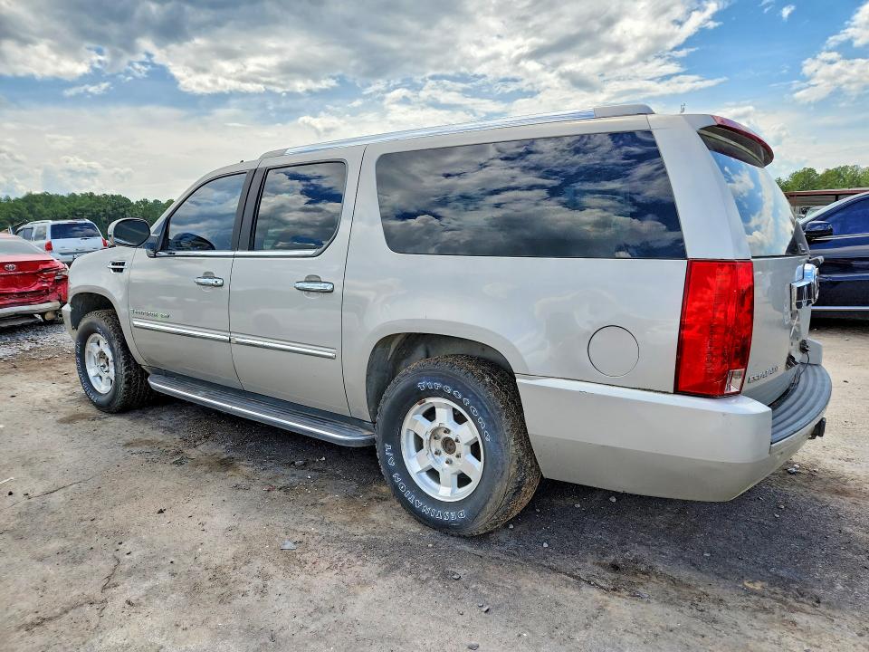 Photo 2 from auction – 2007 CADILLAC ESCALADE with VIN 1GYFK66887R208938