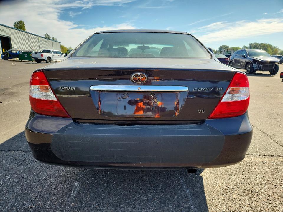 Photo 6 from auction – 2002 TOYOTA CAMRY with VIN 4T1BF30K82U505799