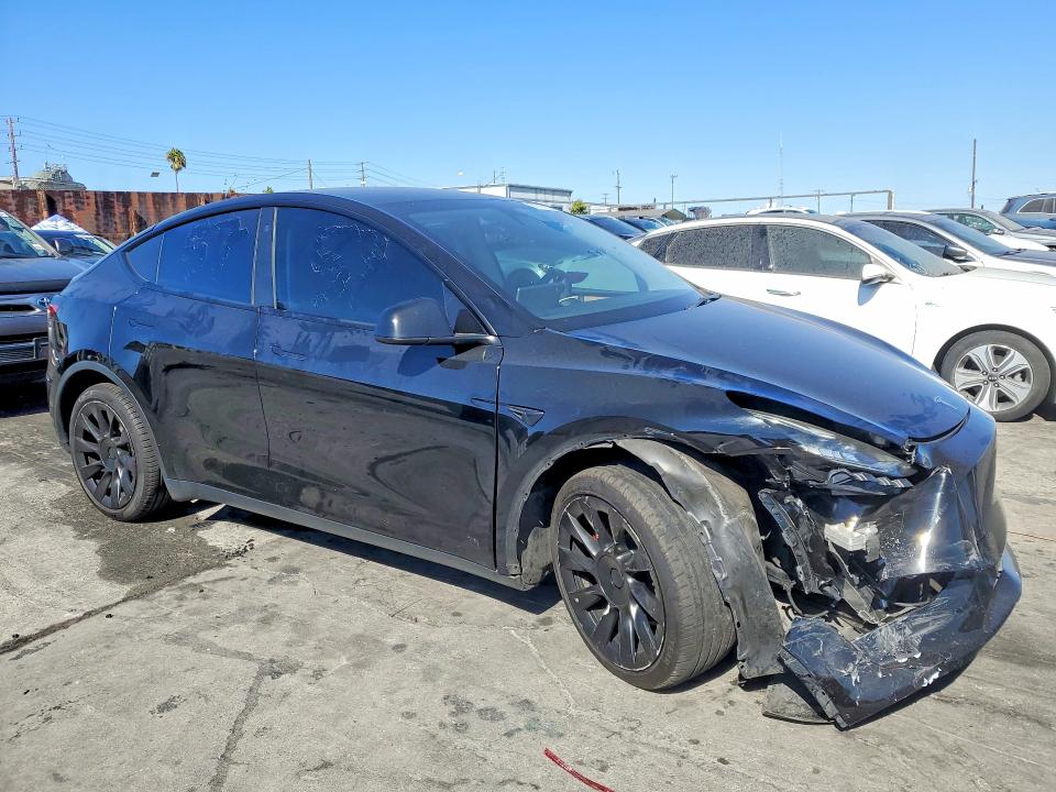 Zdjęcie 4 z aukcji – 2023 TESLA MODEL Y z VIN 7SAYGDEE2PA027285