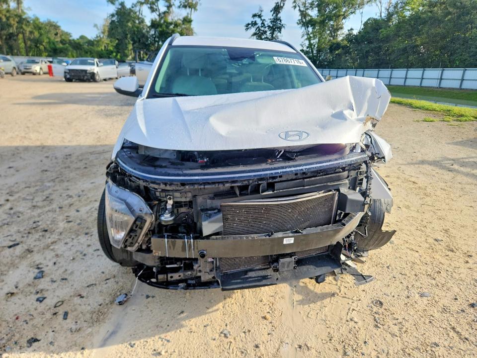 Снимка 5 от търг – 2024 HYUNDAI KONA с VIN KM8HC3ABXRU038624