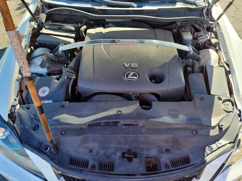 صورة رقم 11 من المزاد - 2006 LEXUS IS مع VIN JTHBK262765014415