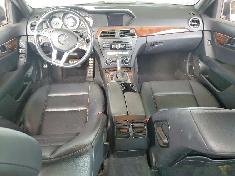 صورة رقم 8 من المزاد - 2014 MERCEDES-BENZ C مع VIN WDDGF4HB8EA963195