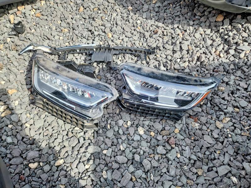 Photo 13 from auction – 2018 HONDA CR-V with VIN 7FARW2H98JE067974
