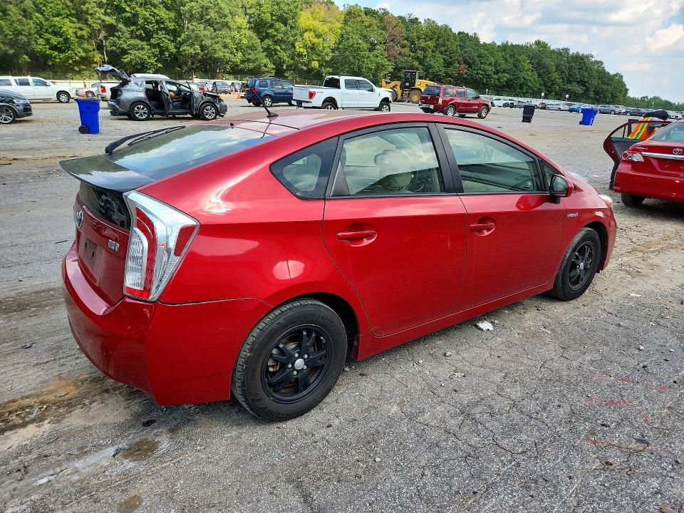 Photo 3 from auction – 2015 TOYOTA PRIUS with VIN JTDKN3DU6F1943800