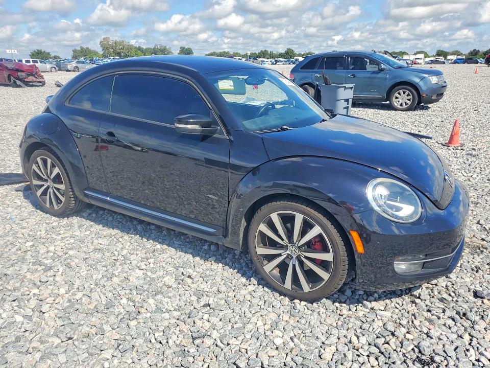 Foto 4 de la subasta – 2012 VOLKSWAGEN BEETLE con VIN 3VWVA7AT0CM661336