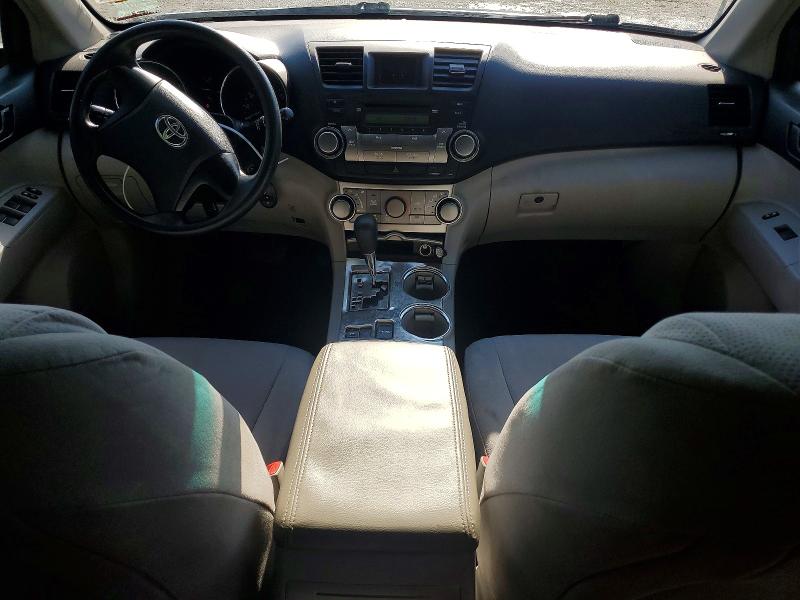 Photo 8 from auction – 2012 TOYOTA HIGHLANDER with VIN 5TDZK3EH4CS079112