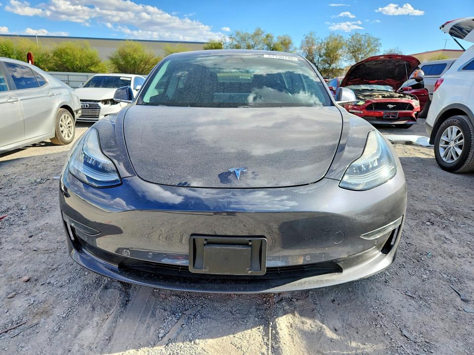 Photo 5 from auction – 2018 TESLA MODEL 3 with VIN 5YJ3E1EA3JF040842