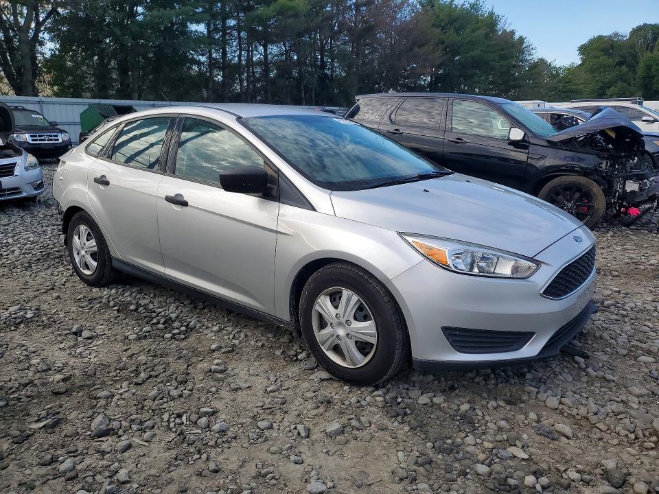 Снимка 4 от търг – 2018 FORD FOCUS с VIN 1FADP3E27JL283849