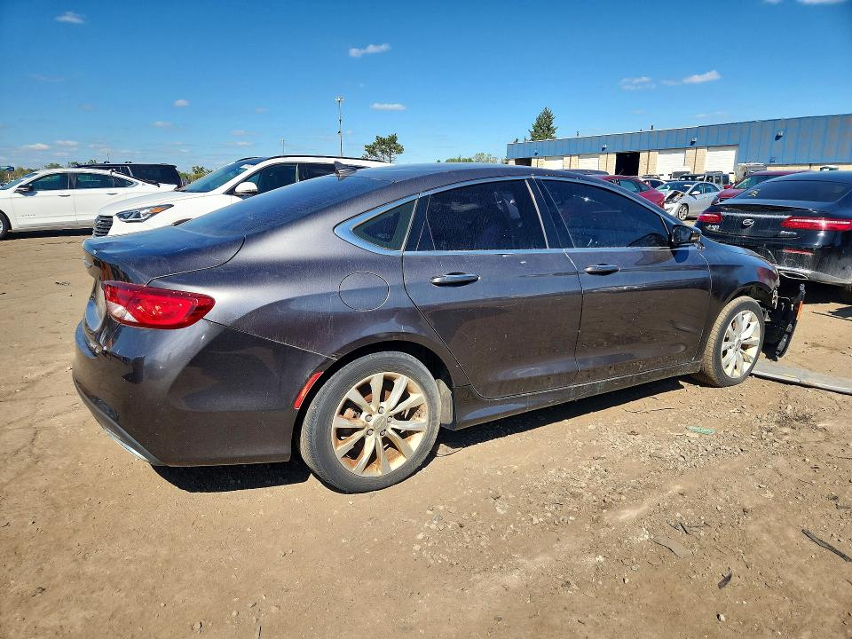 Foto 3 de la subasta – 2015 CHRYSLER 200 con VIN 1C3CCCCG6FN524803
