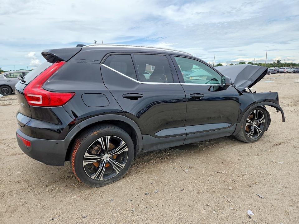 Photo 3 from auction – 2020 VOLVO XC40 with VIN YV4162UL4L2187705