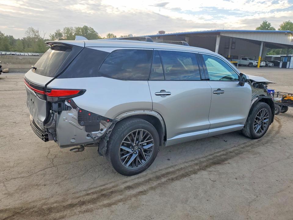Photo 3 from auction – 2024 LEXUS TX 350 with VIN 5TDAAAB69RS012070