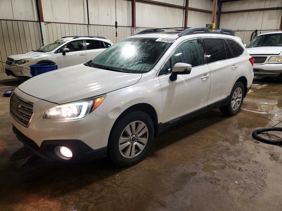 SUBARU OUTBACK 2015 с VIN 4S4BSAHC7F3326274 - Фото с аукциона