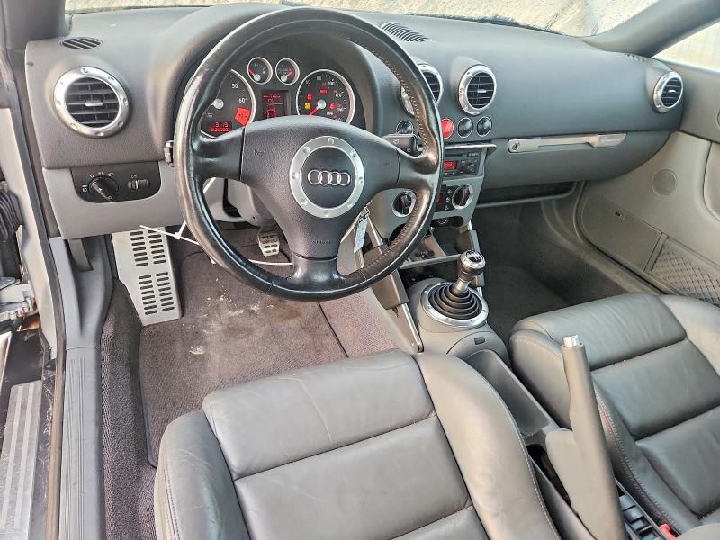 Photo 8 from auction – 2005 AUDI TT with VIN TRUUT28N551003682