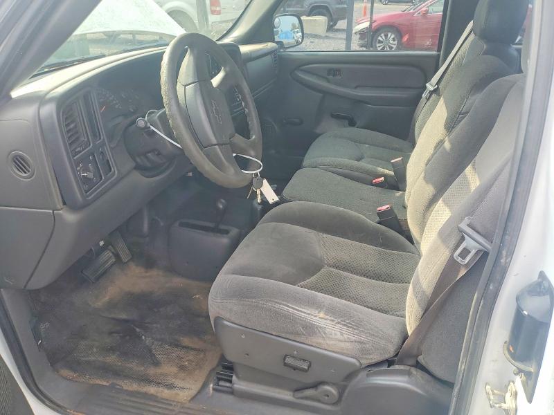 Photo 7 from auction – 2004 CHEVROLET SILVERADO with VIN 2GCEK19T741279749