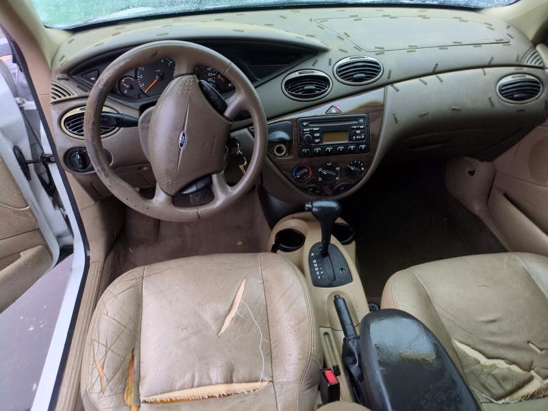 Photo 8 from auction – 2001 FORD FOCUS with VIN 1FAFP38371W209570