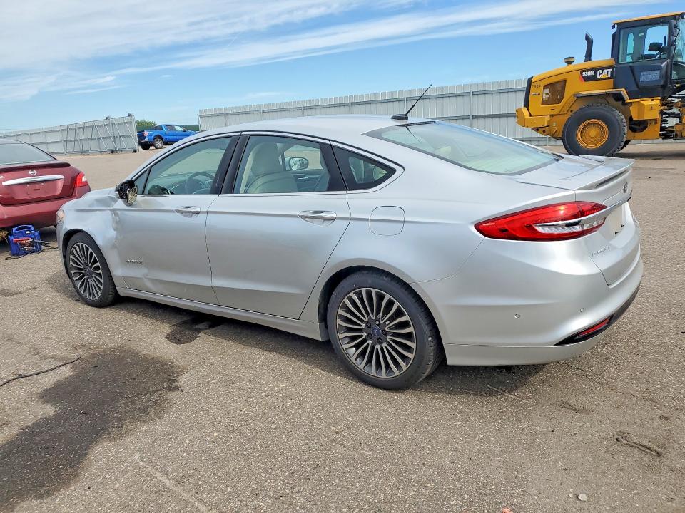 Photo 2 from auction – 2017 FORD FUSION with VIN 3FA6P0RU7HR219826