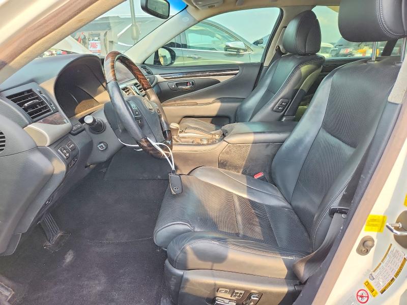 Zdjęcie 7 z aukcji – 2014 LEXUS LS 460 z VIN JTHCL5EF5E5022213