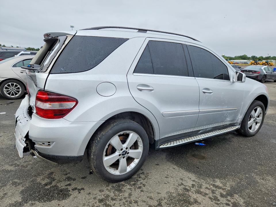 Photo 3 from auction – 2011 MERCEDES-BENZ ML with VIN 4JGBB8GBXBA690471