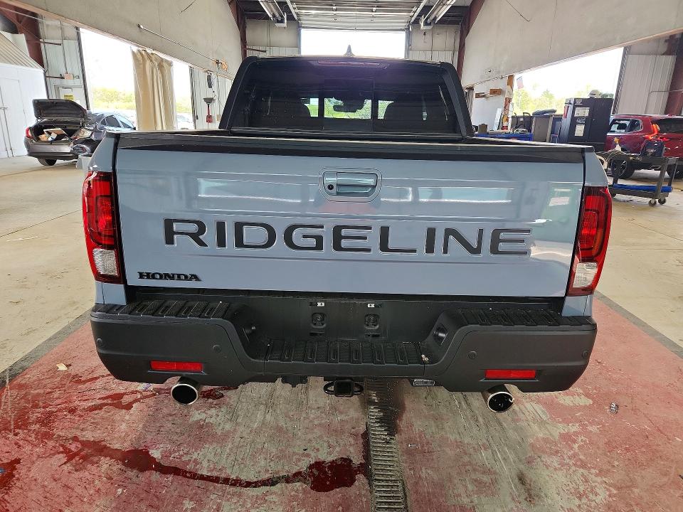 Photo 6 from auction – 2026 HONDA RIDGELINE with VIN 5FPYK3F88TB005942