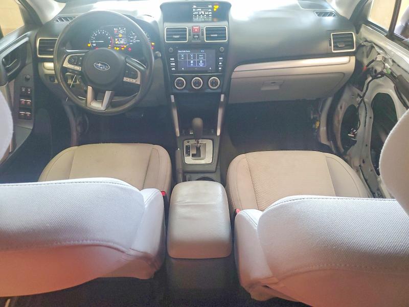 Photo 8 from auction – 2018 SUBARU FORESTER with VIN JF2SJAGC8JH547565