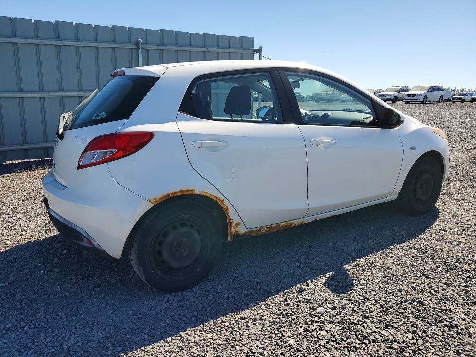 Photo 3 from auction – 2013 MAZDA MAZDA2 with VIN JM1DE1KY1D0156923