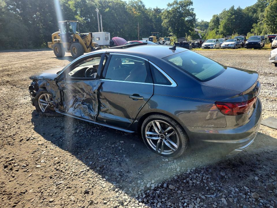 Фото 2 с аукциона – 2023 AUDI A4 с VIN WAUDAAF45PN020933
