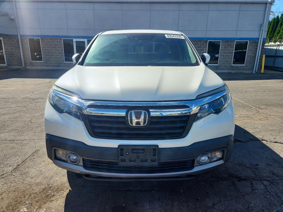 Снимка 5 от търг – 2017 HONDA RIDGELINE с VIN 5FPYK3F74HB025443
