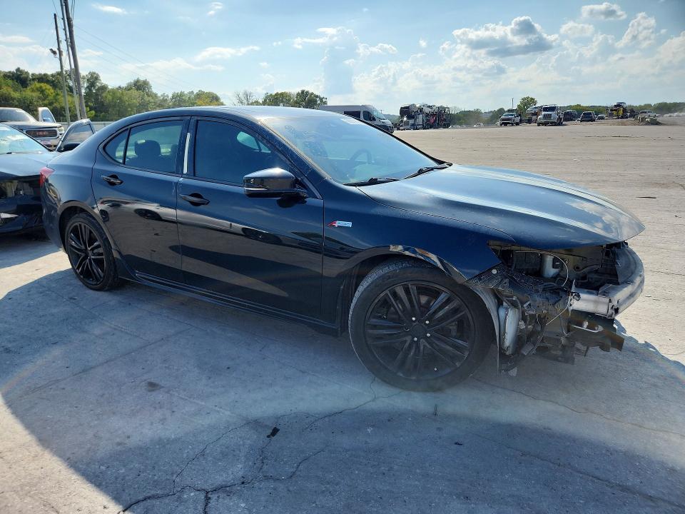 Photo 4 from auction – 2019 ACURA TLX with VIN 19UUB2F62KA009526
