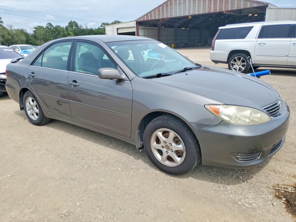 Photo 4 from auction – 2005 TOYOTA CAMRY with VIN 4T1BE32K05U951532